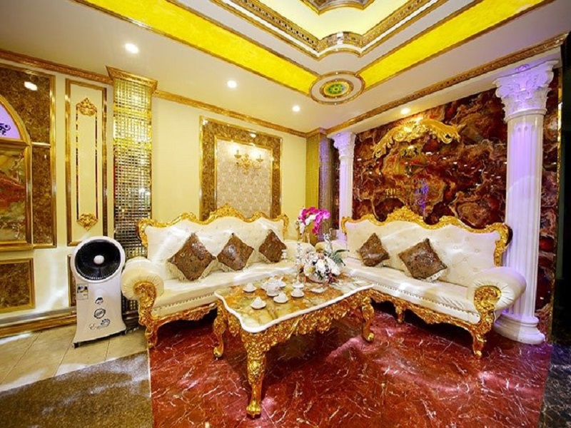 Thi công tấm nhựa PVC tại Nhà hàng & karaoke